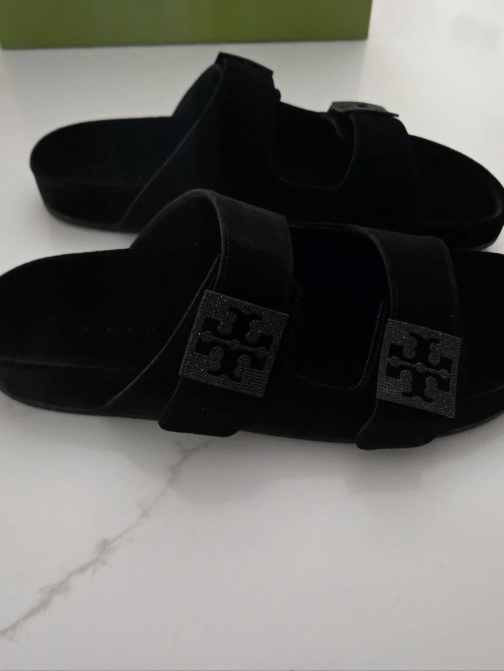 NWT Tory Burch Mellow Pave Slides - Black